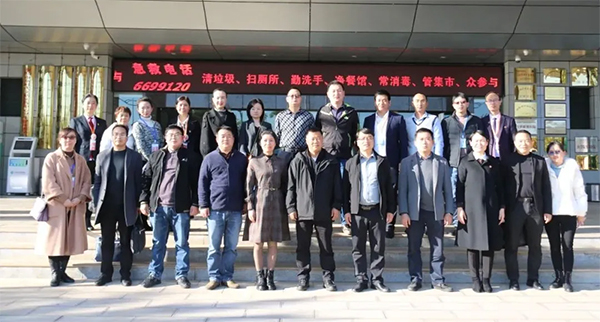1-2112201HU1314.jpg